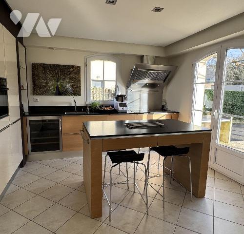 Maison familiale de standing - Quartier résidentiel de Bruz
Dans un quartier résidentiel calme...