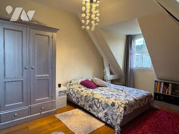 Maison familiale de standing - Quartier résidentiel de Bruz
Dans un quartier résidentiel calme...