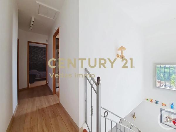 Maison à vendre  7 pièces - 121 m 2   GIGEAN  - 34
