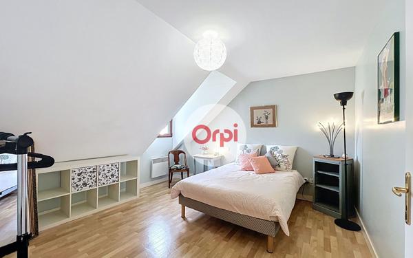 Maison à louer    3 pièces • 62,90 m2 Ambon