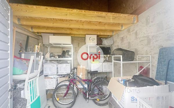 Maison à louer    3 pièces • 62,90 m2 Ambon