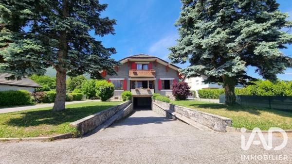 Maison à vendre 6 pièces 174 m² Saint-Jorioz