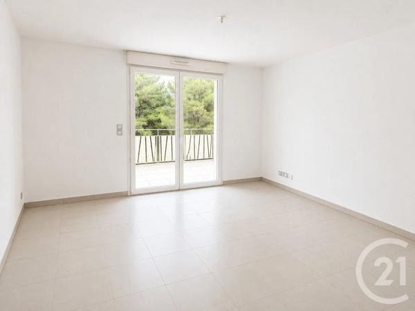 Appartement T2 à vendre  2 pièces - 46,60 m 2   JUVIGNAC  - 34