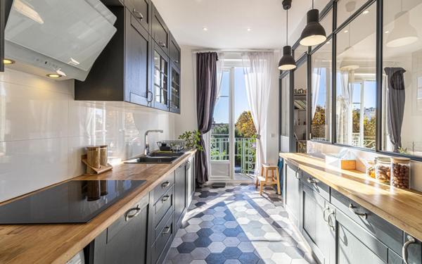 Appartement à vendre    4 pièces • 97 m2 Nice