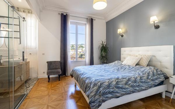 Appartement à vendre    4 pièces • 97 m2 Nice