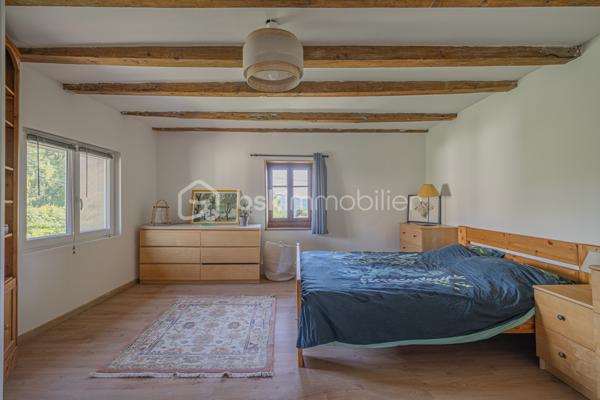 Maison en pierre de 187 m²