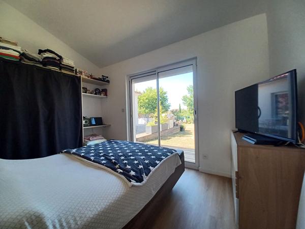 33530 BASSENS - Maison 5 pièces 123 m² A VENDRE avec Dépendance aménagée.