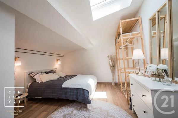 Immeuble à vendre  129,97 m 2   PERPIGNAN  - 66