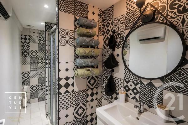 Immeuble à vendre  129,97 m 2   PERPIGNAN  - 66