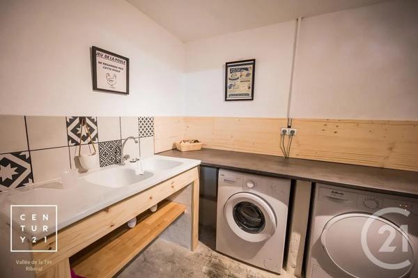 Immeuble à vendre  129,97 m 2   PERPIGNAN  - 66