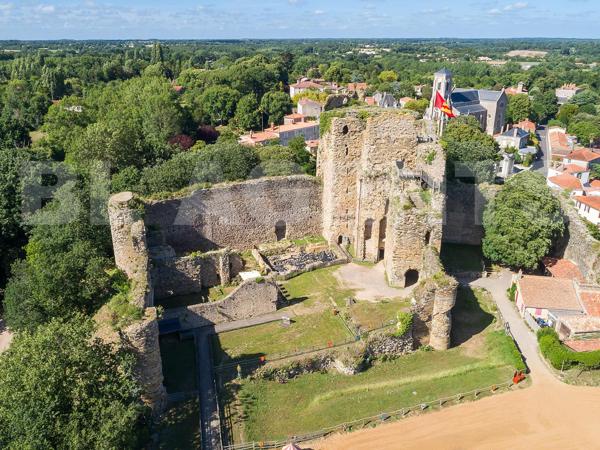  Terrain à bâtir viabilisé, disponible immédiatement,