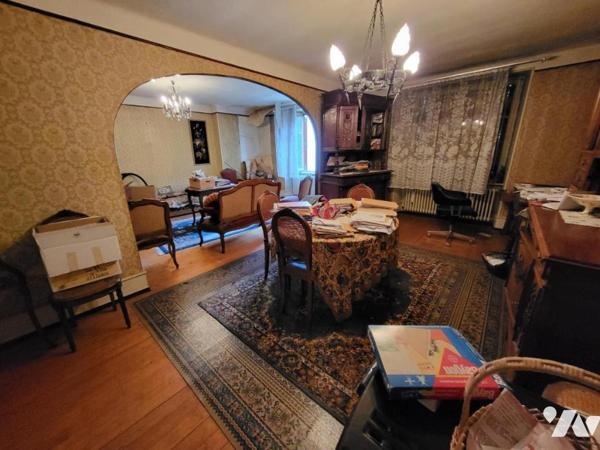 HERIMONCOURT Centre Maison de caractère six pièces à rénover