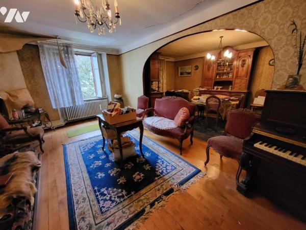 HERIMONCOURT Centre Maison de caractère six pièces à rénover