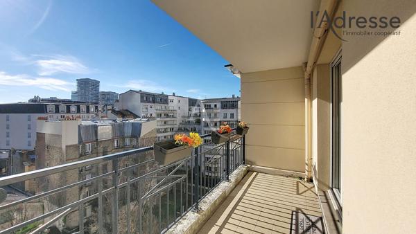 PUTEAUX / QUARTIER REPUBLIQUE Appartement 3 pièces 67m² avec terrasse, cave et parking