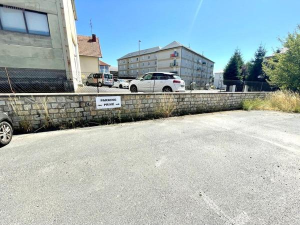 Appartement à vendre à Saint-Chély-d'Apcher en Lozère (48200), ref : 48032-174