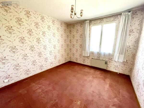 Appartement à vendre à Saint-Chély-d'Apcher en Lozère (48200), ref : 48032-174