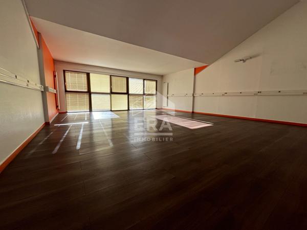 Appartement Saint Etienne Du Rouvray 8 pièces 238 m2