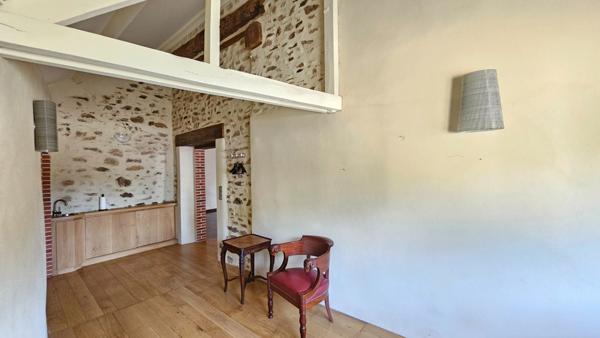 DUN LE PALESTEL SUPERBE GRANGE RENOVEE AVEC GOUT A USAGE D'HABITATION ET DE GARAGE