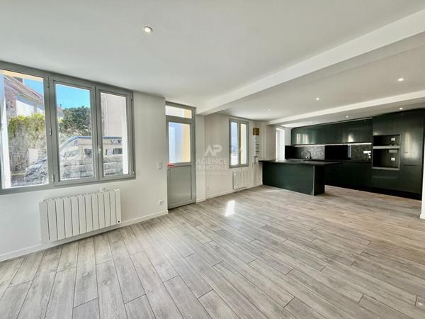 Maison Courdimanche 6 pièce(s) 160 m2 €363 000 ** - Référence 2234
