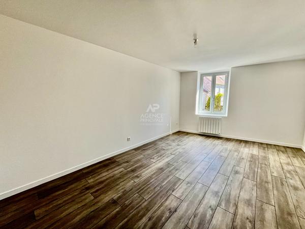 Maison Courdimanche 6 pièce(s) 160 m2 €363 000 ** - Référence 2234