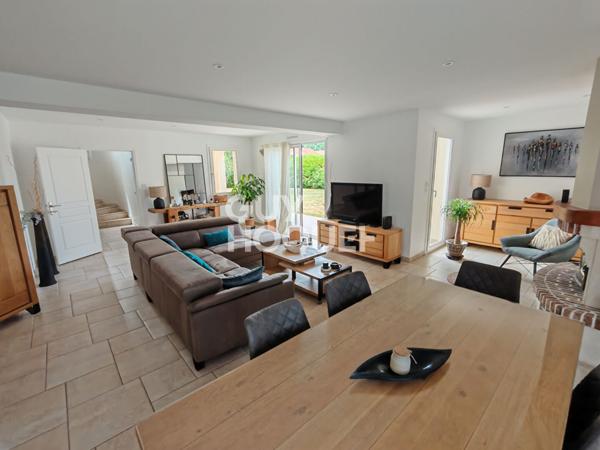 Maison La Riviere De Corps 8 pièce(s) 250 m2