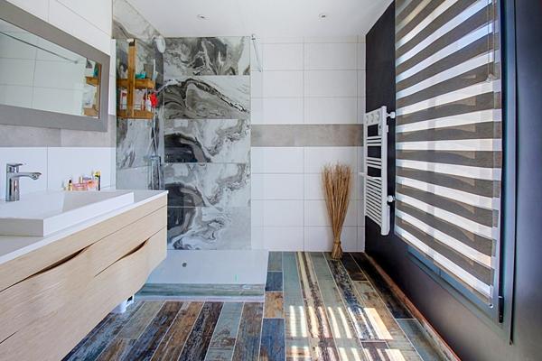 A VENDRE EN EXCLUSIVITÉ A VENDRE À VIDAUBAN - VILLA CONTEMPORAINE AVEC VUE PANORAMIQUE, PISCINE ET PRESTATIONS  DE QUALITÉ !