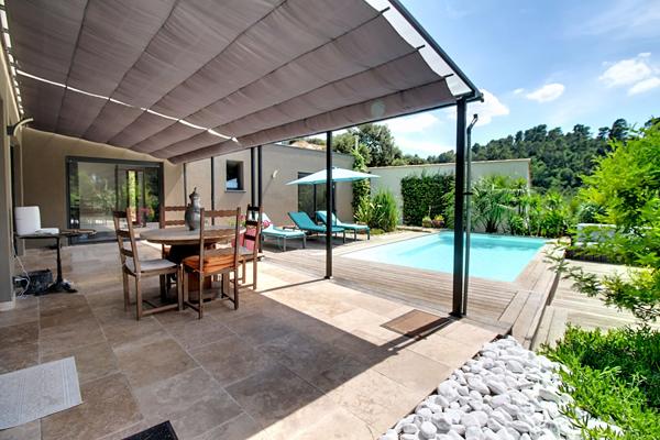 A VENDRE EN EXCLUSIVITÉ A VENDRE À VIDAUBAN - VILLA CONTEMPORAINE AVEC VUE PANORAMIQUE, PISCINE ET PRESTATIONS  DE QUALITÉ !