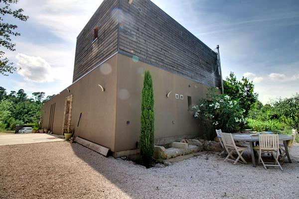 A VENDRE EN EXCLUSIVITÉ A VENDRE À VIDAUBAN - VILLA CONTEMPORAINE AVEC VUE PANORAMIQUE, PISCINE ET PRESTATIONS  DE QUALITÉ !