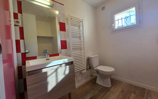 Appartement à louer    2 pièces • 27,89 m2 Saint-Martin-de-Crau