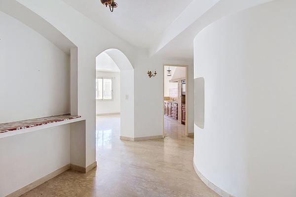 A VENDRE DRAGUIGNAN Appartement 2 chambres 127 m² avec garage et ascenseur