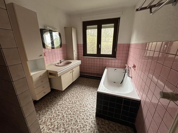 Heimersdorf, ensemble immobilier de 260 m² sur un terrain de 731 m² 290 000 €