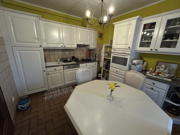 Heimersdorf, ensemble immobilier de 260 m² sur un terrain de 731 m² 290 000 €