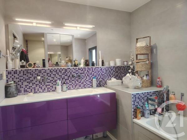 Maison à vendre  8 pièces - 288 m 2   HEYRIEUX  - 38