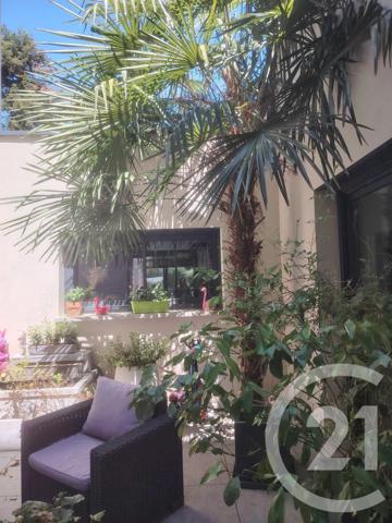 Maison à vendre  8 pièces - 288 m 2   HEYRIEUX  - 38