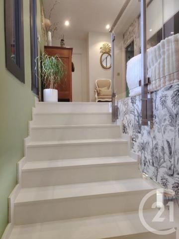 Maison à vendre  8 pièces - 288 m 2   HEYRIEUX  - 38