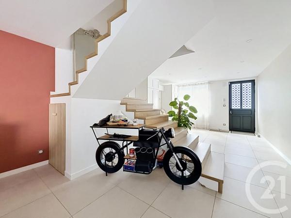 Maison à vendre  6 pièces - 150 m 2   ST POURCAIN SUR SIOULE  - 03