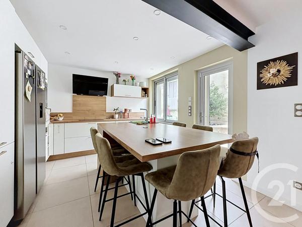 Maison à vendre  6 pièces - 150 m 2   ST POURCAIN SUR SIOULE  - 03