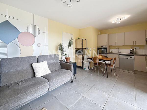 Appartement 2 pièces BBC Dernier étage avec grande terrasse - 69500 BRON
