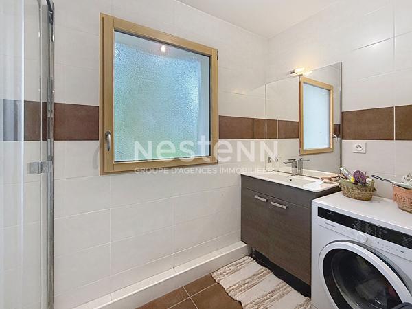 Appartement 2 pièces BBC Dernier étage avec grande terrasse - 69500 BRON