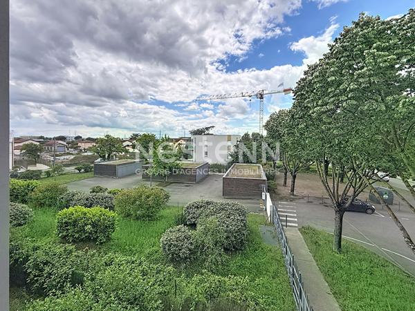 Appartement 2 pièces BBC Dernier étage avec grande terrasse - 69500 BRON