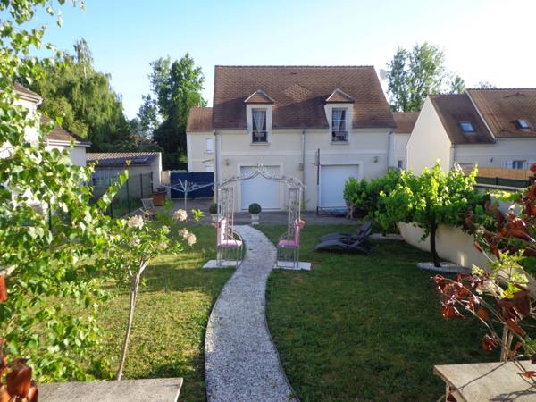 Maison à vendre 8 pièces avec un appartement F2 indépendant à PONT SAINTE MAXENCE (60)
