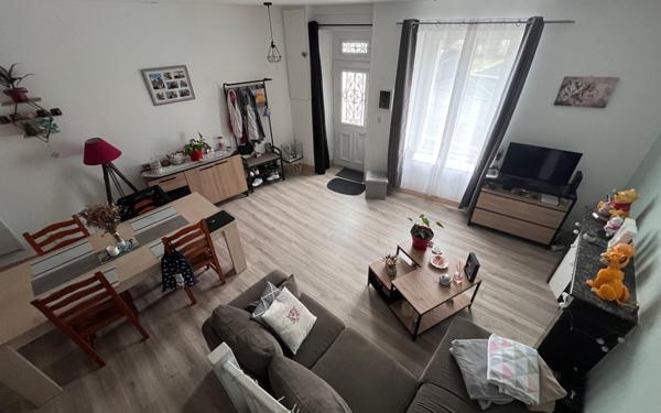 Maison à vendre    5 pièces •  Champdeniers-Saint-Denis