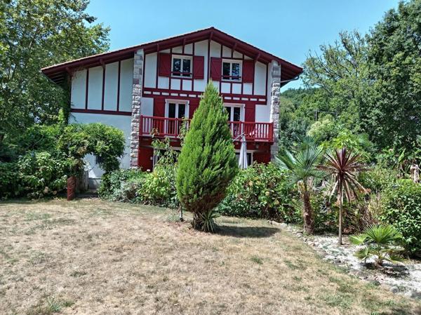 Maison à vendre 8 pièces URRUGNE (64)