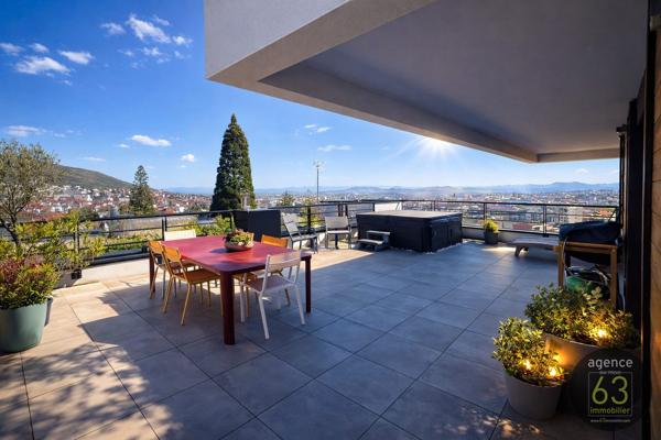 Superbe appartement T4 de 105 m2, 5ème et dernier étage, Terrasse de 100 m2, vue Panoramique, ascenseur, cave, garage double