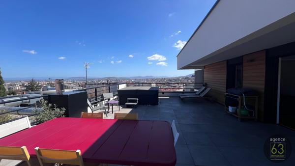 Superbe appartement T4 de 105 m2, 5ème et dernier étage, Terrasse de 100 m2, vue Panoramique, ascenseur, cave, garage double