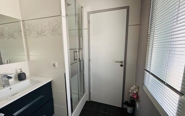 Maison à vendre    6 pièces •  Génissieux