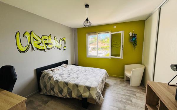 Maison à vendre    6 pièces •  Génissieux