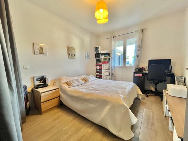 Maison contemporaine à vendre LE MUY (83)