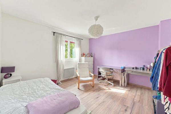 Maison à vendre 7 pièces SAINT GENIS POUILLY (01)