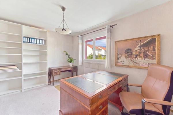 Maison à vendre 7 pièces SAINT GENIS POUILLY (01)